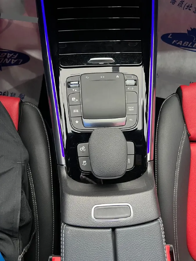 2022 Mercedes-Benz GLA AMG 2.0T 306HP L4 8DCT,autocango,china used car exporter,china ev exporter,chinese used car exporter,chinese used ev exporter