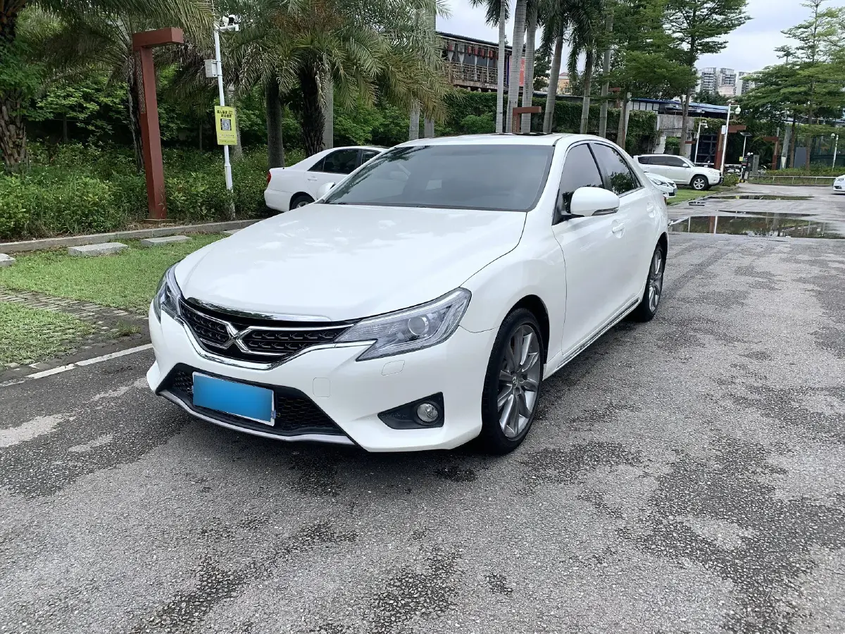 2013 Toyota Reiz 2.5L 193HP V6 6AT