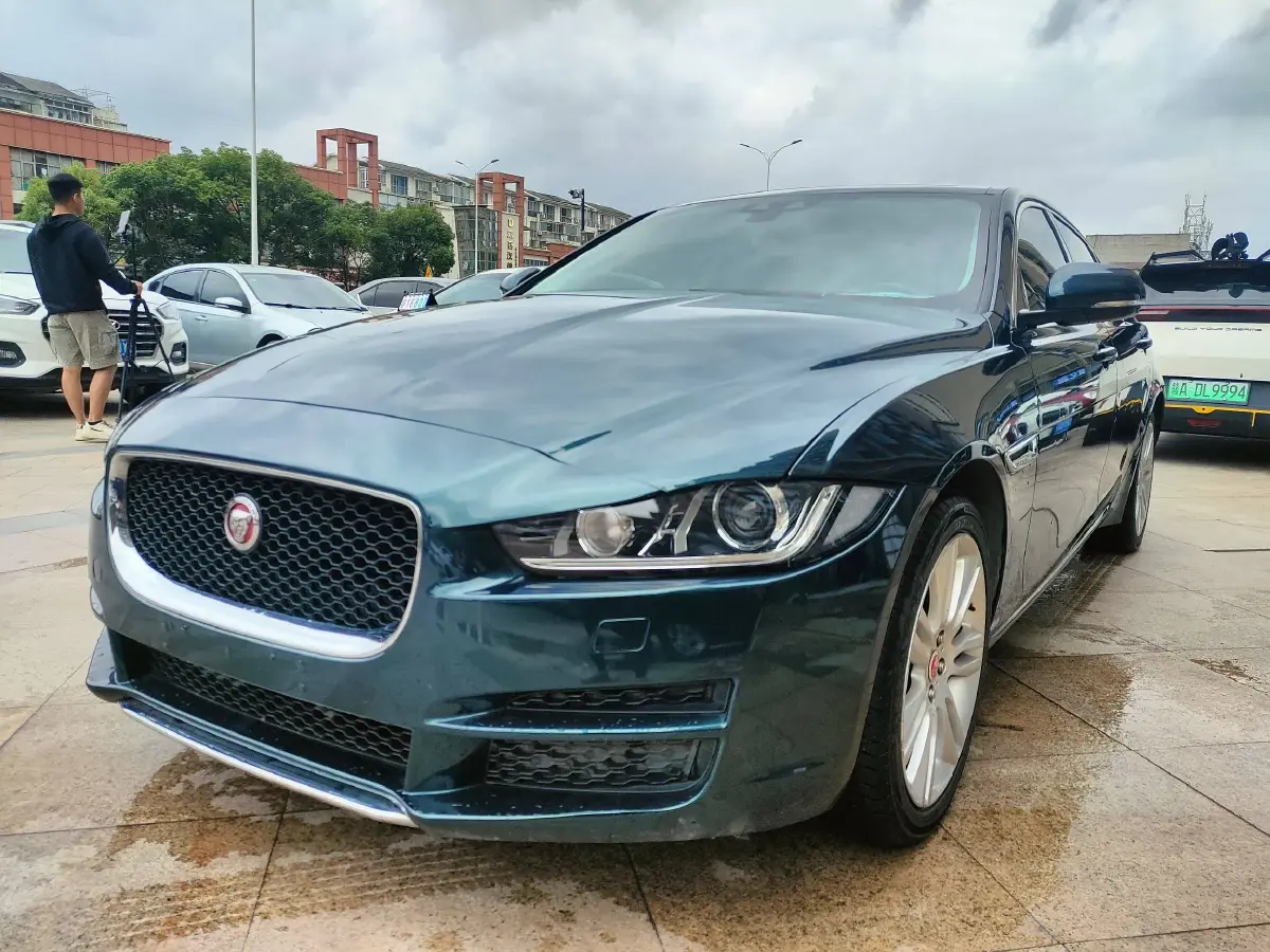 2019 Jaguar XEL 2.0T 200HP L4 8AT