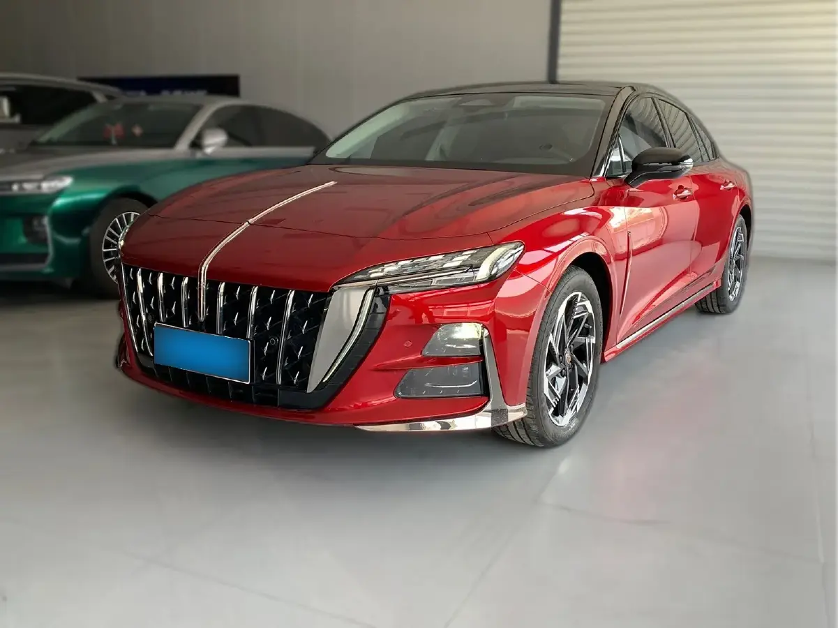 2023 HongQi H6 2.0T 252HP L4 8AT