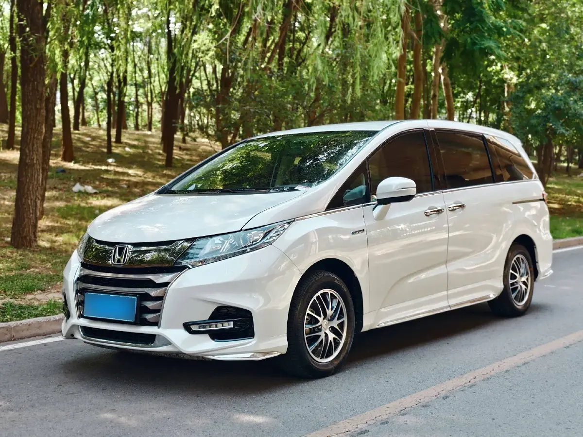 2021 Honda Odyssey 2.0L 146HP L4 E-CVT Hybrid