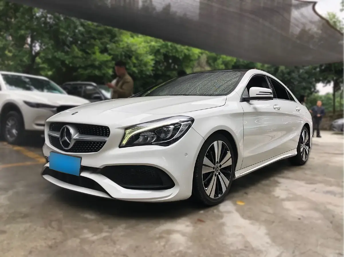 2017 Mercedes-Benz CLA Class 1.6T 156HP L4 7DCT