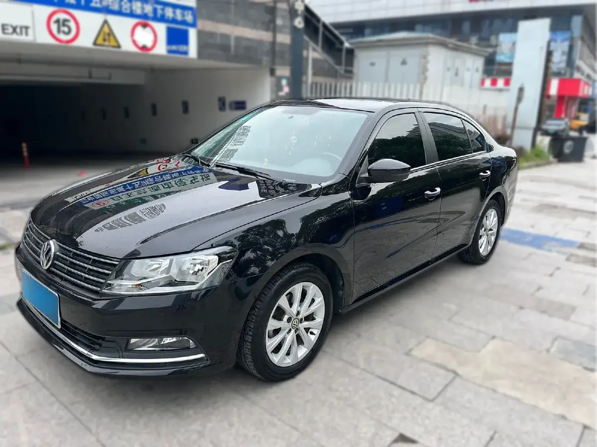 2015 Volkswagen Lavida 1.6L 110HP L4 6AT