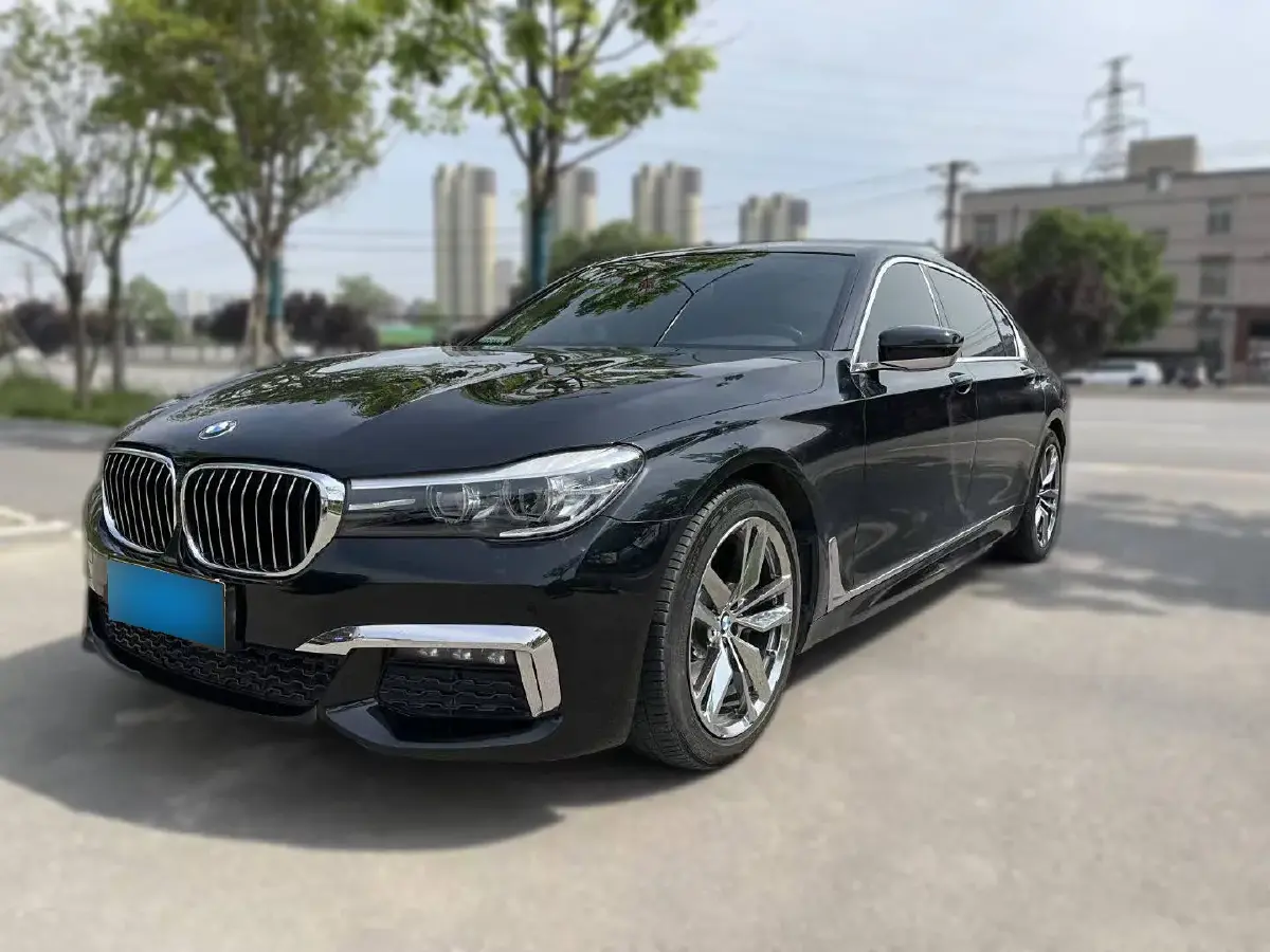 2018 BMW 7 Series 2.0T 258HP L4 8AT