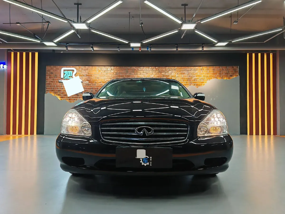 2004 Nissan CIMA 4.5L 340HP V8 5AT,autocango,china used car exporter,china ev exporter,chinese used car exporter,chinese used ev exporter