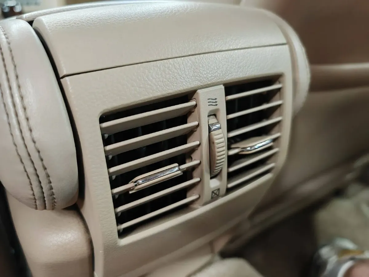 2004 Nissan CIMA 4.5L 340HP V8 5AT,autocango,china used car exporter,china ev exporter,chinese used car exporter,chinese used ev exporter