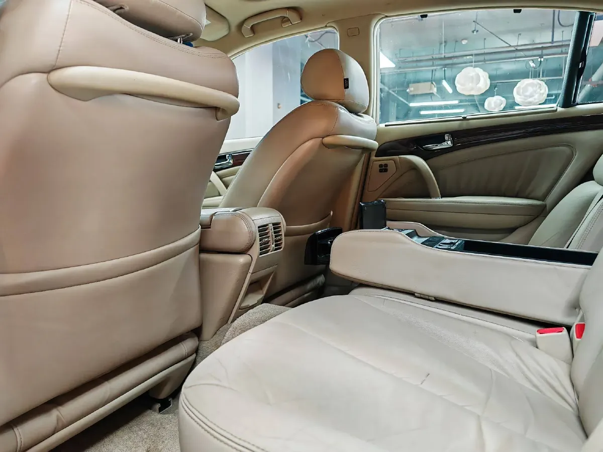 2004 Nissan CIMA 4.5L 340HP V8 5AT,autocango,china used car exporter,china ev exporter,chinese used car exporter,chinese used ev exporter