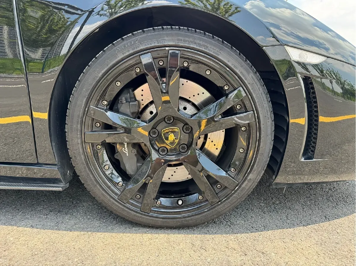 2011 Lamborghini Gallardo 5.2L 557HP V10 6AMT,autocango,china used car exporter,china ev exporter,chinese used car exporter,chinese used ev exporter