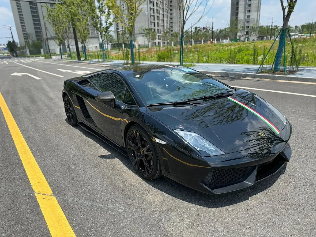 2011 Lamborghini Gallardo 5.2L 557HP V10 6AMT,autocango,china used car exporter,china ev exporter,chinese used car exporter,chinese used ev exporter