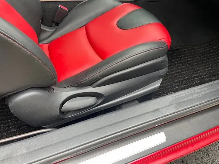 2004 Mazda RX-8 1.3L 209HP R2 6MT,autocango,china used car exporter,china ev exporter,chinese used car exporter,chinese used ev exporter