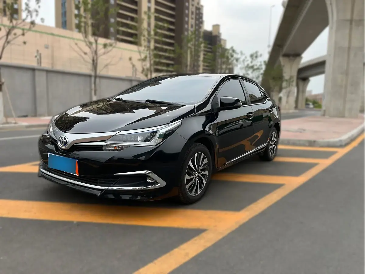 2017 Toyota Corolla 1.8L 99HP L4 E-CVT Hybrid