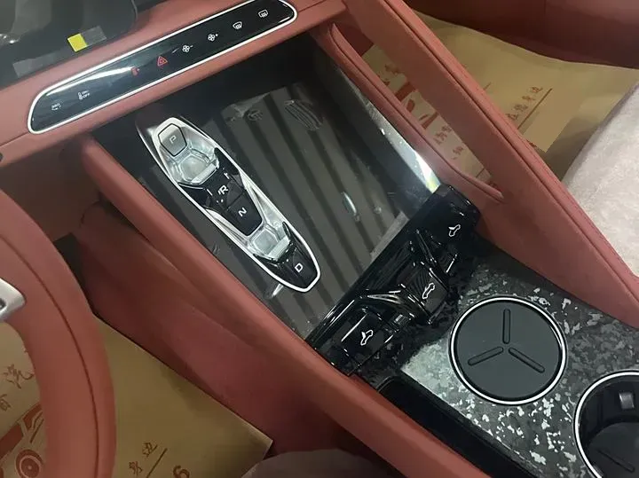 2024 MG Cyberster BEV 64KWH,autocango,china used car exporter,china ev exporter,chinese used car exporter,chinese used ev exporter