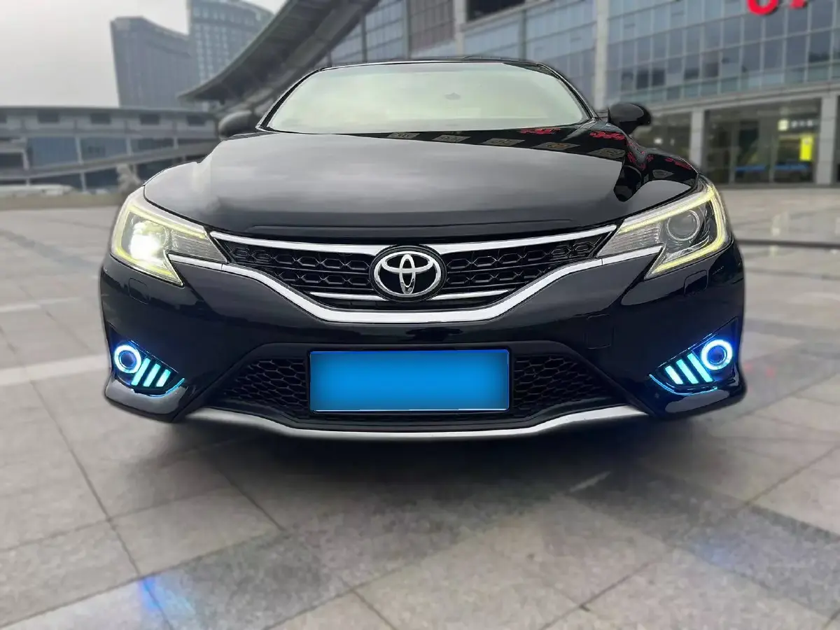 2013 Toyota Reiz 2.5L 193HP V6 6AT