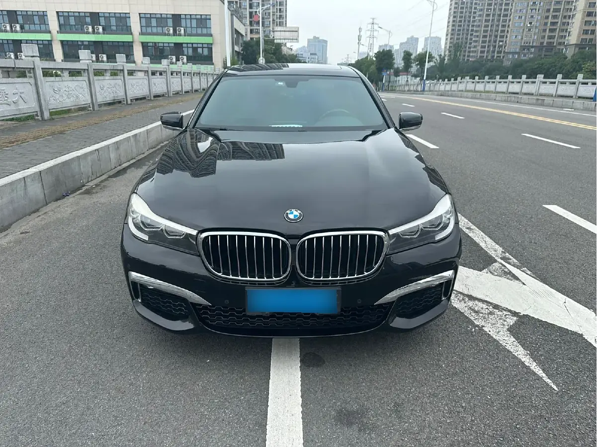 2018 BMW 7 Series 2.0T 258HP L4 8AT