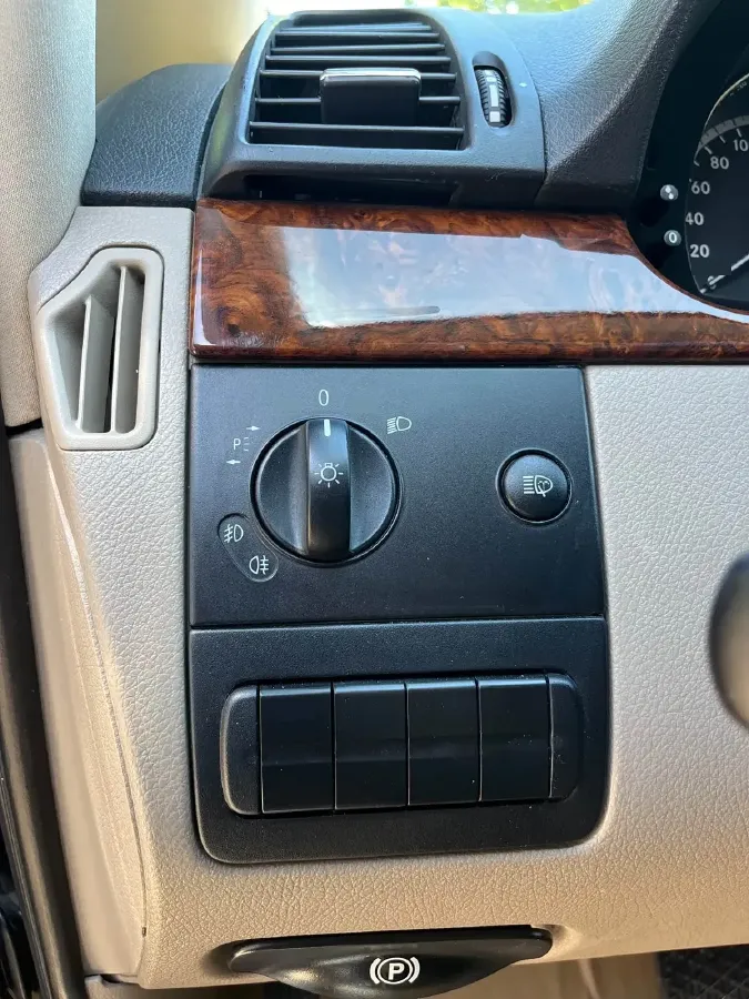 2013 Mercedes-Benz Viano 3.5L 258HP V6 5AT,autocango,china used car exporter,china ev exporter,chinese used car exporter,chinese used ev exporter