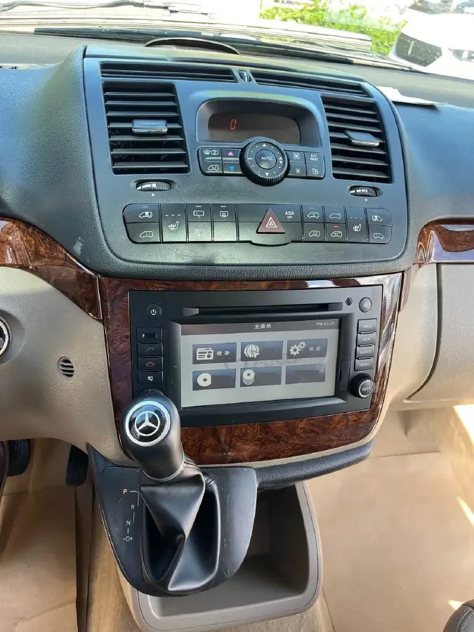 2013 Mercedes-Benz Viano 3.5L 258HP V6 5AT,autocango,china used car exporter,china ev exporter,chinese used car exporter,chinese used ev exporter