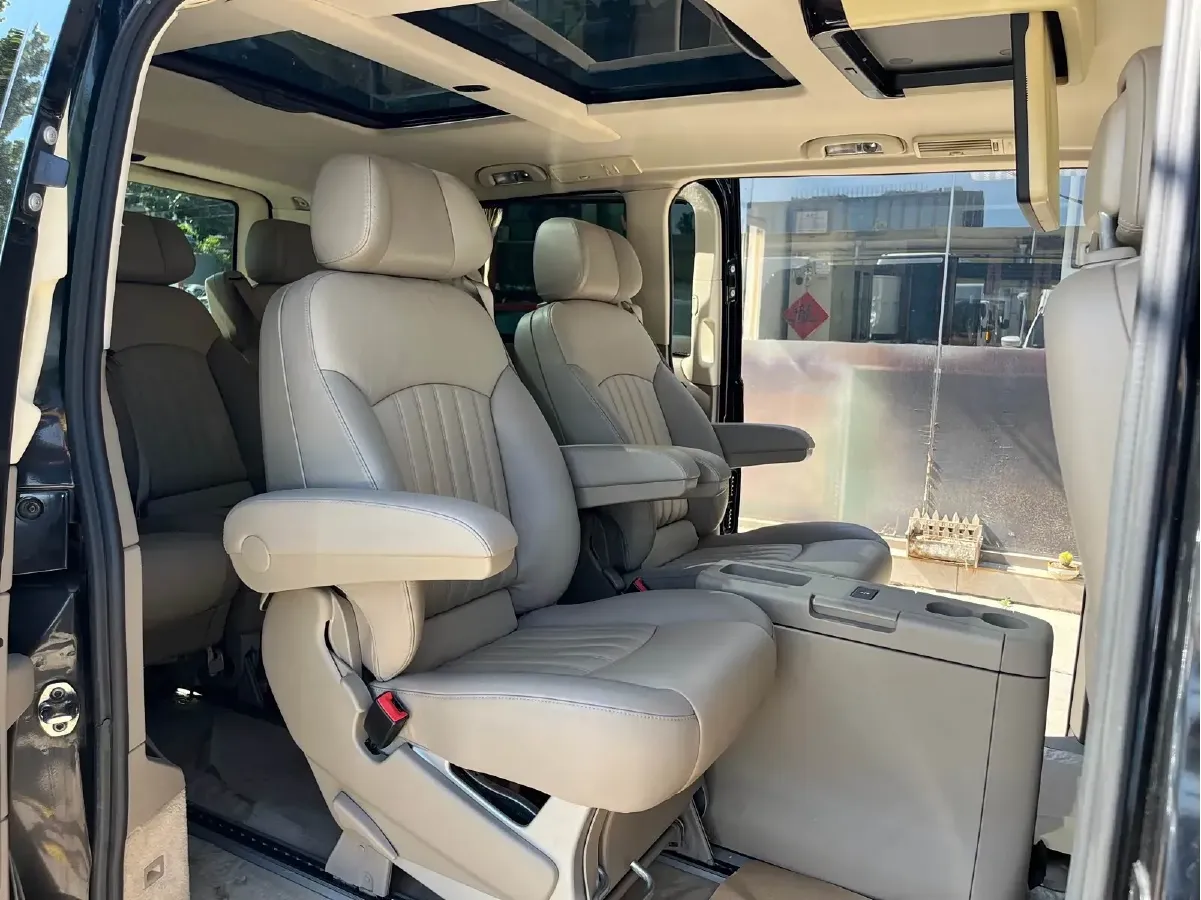 2013 Mercedes-Benz Viano 3.5L 258HP V6 5AT,autocango,china used car exporter,china ev exporter,chinese used car exporter,chinese used ev exporter