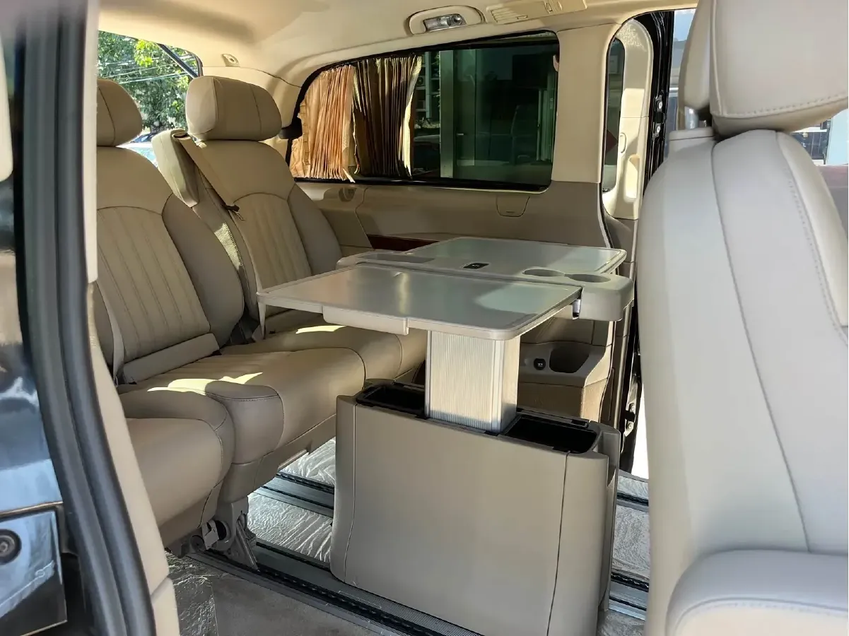 2013 Mercedes-Benz Viano 3.5L 258HP V6 5AT,autocango,china used car exporter,china ev exporter,chinese used car exporter,chinese used ev exporter