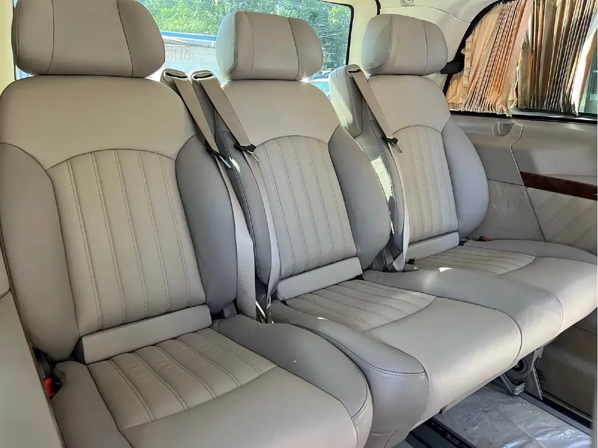 2013 Mercedes-Benz Viano 3.5L 258HP V6 5AT,autocango,china used car exporter,china ev exporter,chinese used car exporter,chinese used ev exporter