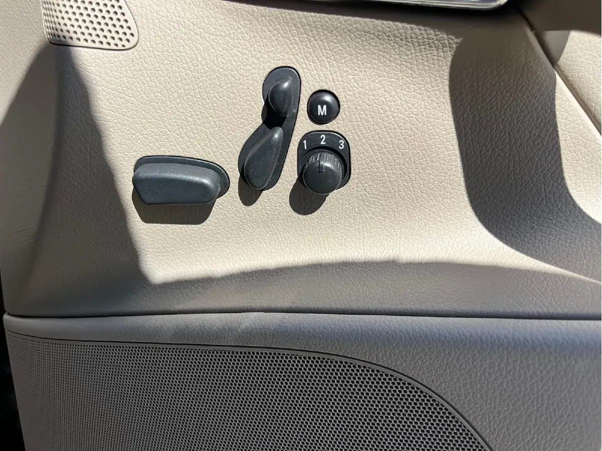 2013 Mercedes-Benz Viano 3.5L 258HP V6 5AT,autocango,china used car exporter,china ev exporter,chinese used car exporter,chinese used ev exporter