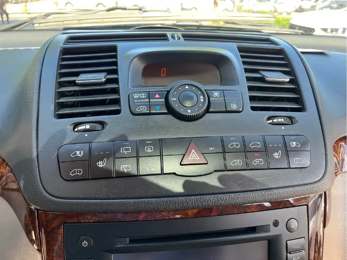 2013 Mercedes-Benz Viano 3.5L 258HP V6 5AT,autocango,china used car exporter,china ev exporter,chinese used car exporter,chinese used ev exporter