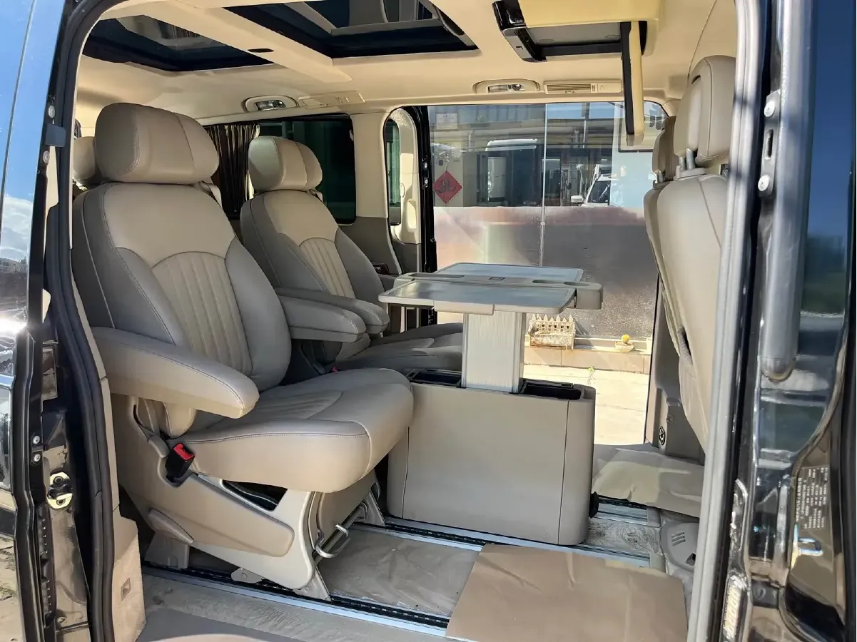 2013 Mercedes-Benz Viano 3.5L 258HP V6 5AT,autocango,china used car exporter,china ev exporter,chinese used car exporter,chinese used ev exporter