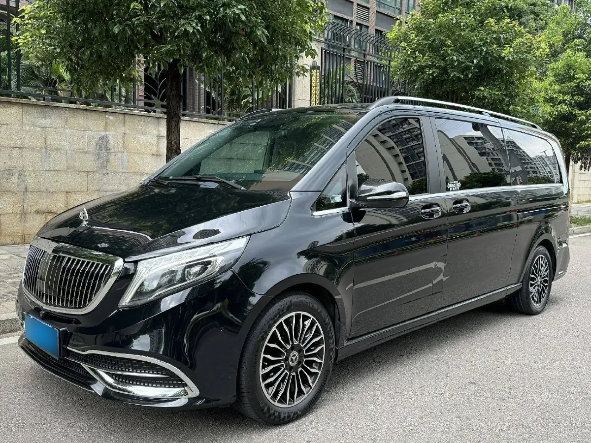 2018 Mercedes-Benz V Class 2.0T 211HP L4 7AT