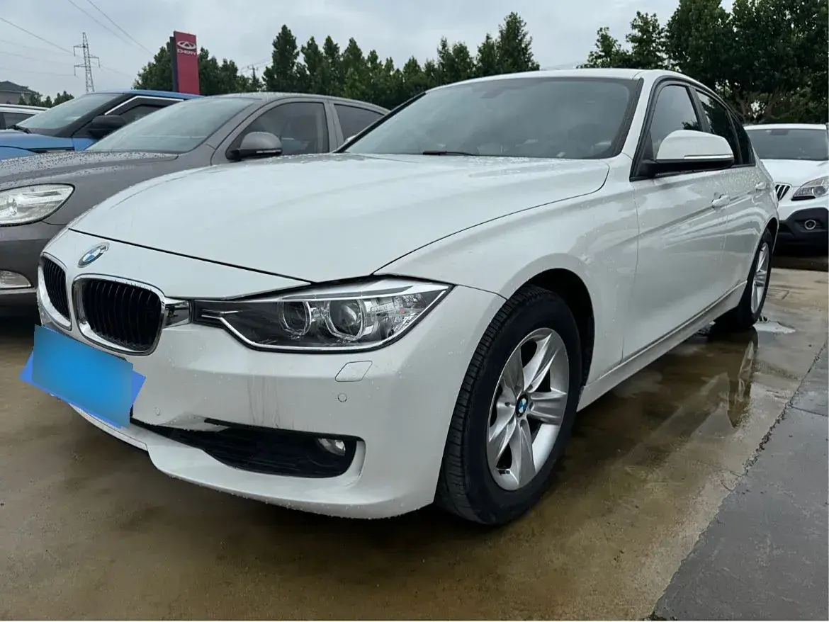 2015 BMW 3 Series 2.0T 184HP L4 8AT