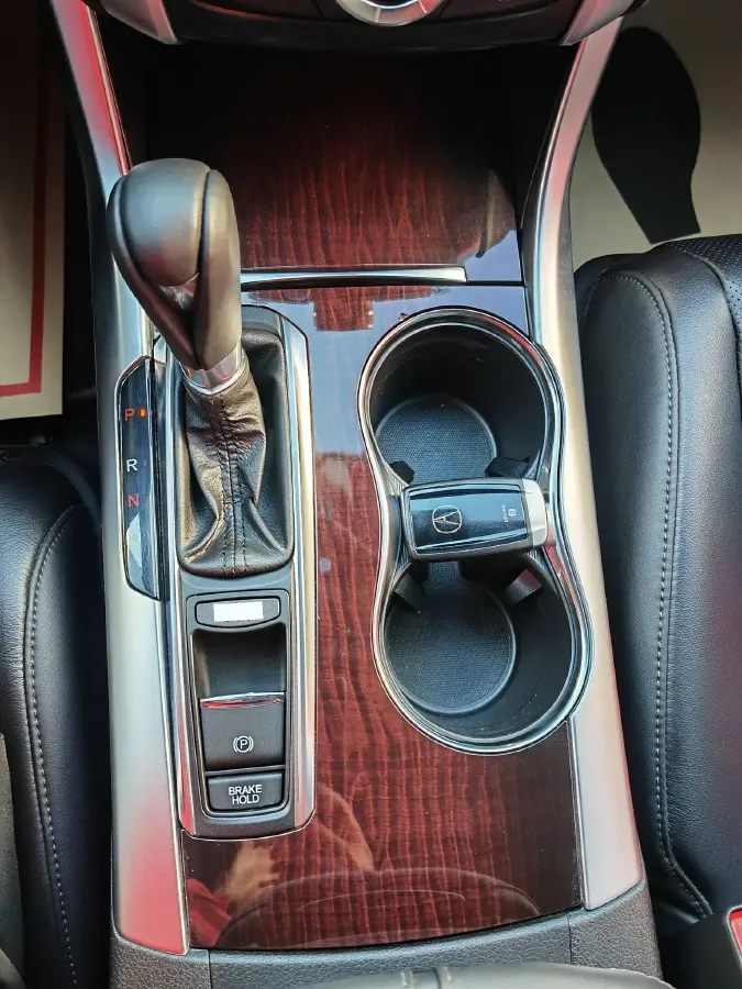 2015 Acura TLX 2.4L 208HP L4 8DCT,autocango,china used car exporter,china ev exporter,chinese used car exporter,chinese used ev exporter