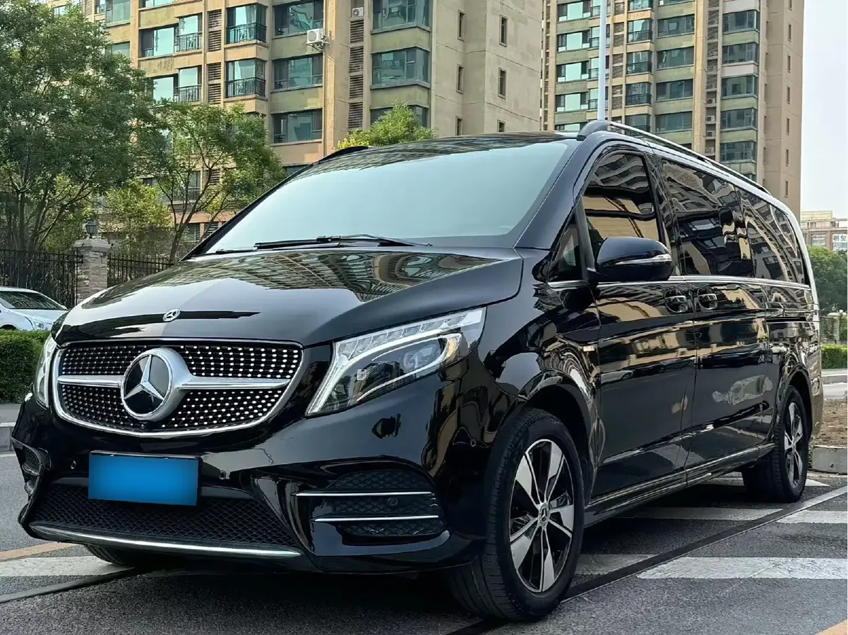 2021 Mercedes-Benz V Class 2.0T 211HP L4 9AT