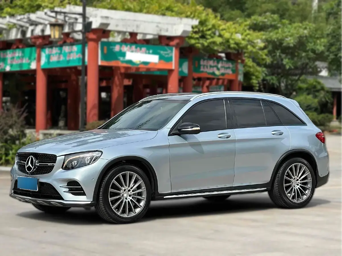 2017 Mercedes-Benz GLC AMG 3.0T 367HP V6 9AT