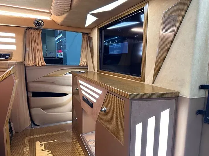 2017 Cadillac ESCALADE 6.2L 426HP V8 8AT,autocango,china used car exporter,china ev exporter,chinese used car exporter,chinese used ev exporter