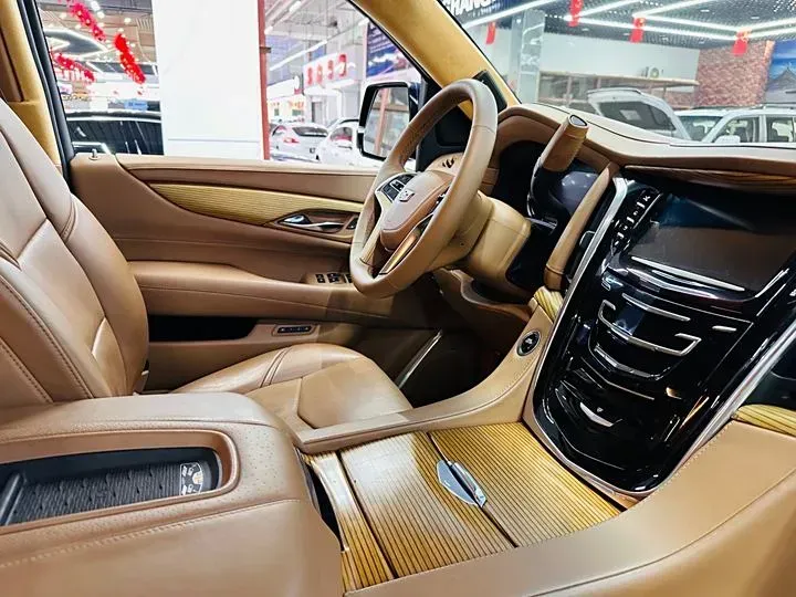 2017 Cadillac ESCALADE 6.2L 426HP V8 8AT,autocango,china used car exporter,china ev exporter,chinese used car exporter,chinese used ev exporter