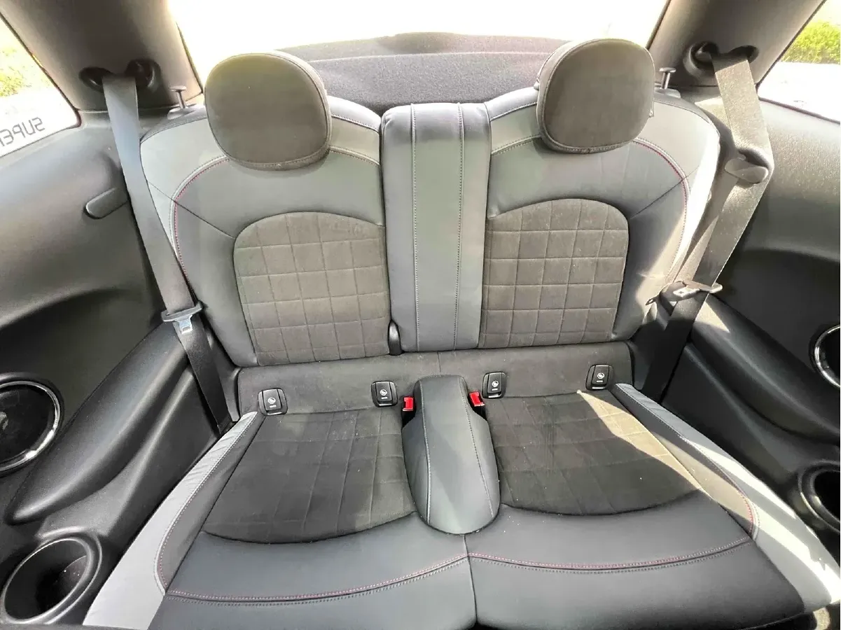 2021 MINI JCW 2.0T 231HP L4 8AT,autocango,china used car exporter,china ev exporter,chinese used car exporter,chinese used ev exporter