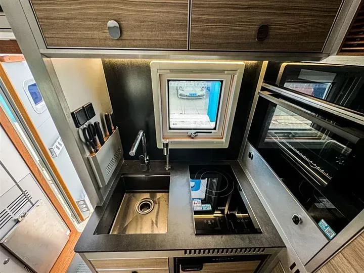 2023 Mercedes-Benz Unimog U5023 5.1T 231HP L4 8AT,autocango,china used car exporter,china ev exporter,chinese used car exporter,chinese used ev exporter