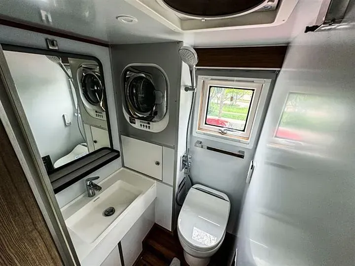 2023 Mercedes-Benz Unimog U5023 5.1T 231HP L4 8AT,autocango,china used car exporter,china ev exporter,chinese used car exporter,chinese used ev exporter