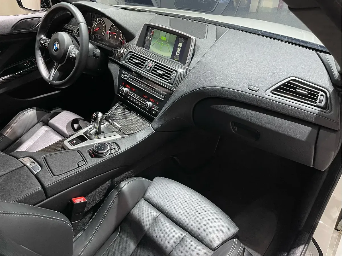 2013 BMW M6 4.4T 560HP V8 7DCT,autocango,china used car exporter,china ev exporter,chinese used car exporter,chinese used ev exporter