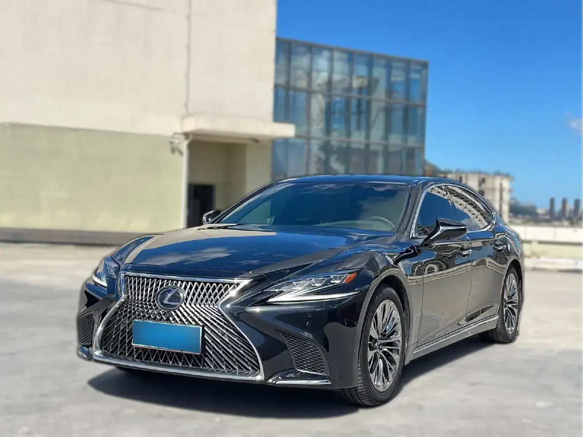 2018 Lexus LS 3.5L 299HP V6 E-CVT Hybrid