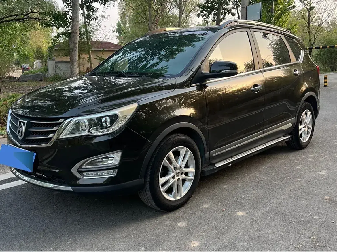2015 BaoJun 560 1.8L 137HP L4 5MT