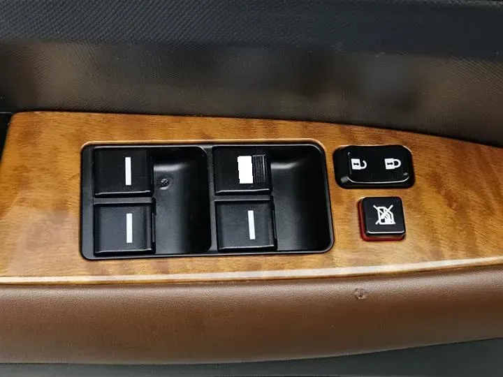 2015 BYD M6 2.4L 167HP L4 6DCT,autocango,china used car exporter,china ev exporter,chinese used car exporter,chinese used ev exporter