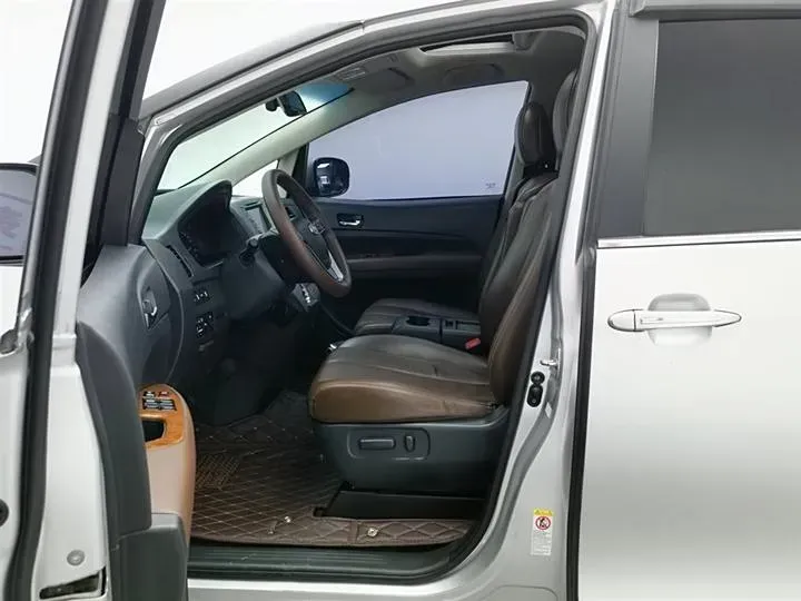 2015 BYD M6 2.4L 167HP L4 6DCT,autocango,china used car exporter,china ev exporter,chinese used car exporter,chinese used ev exporter