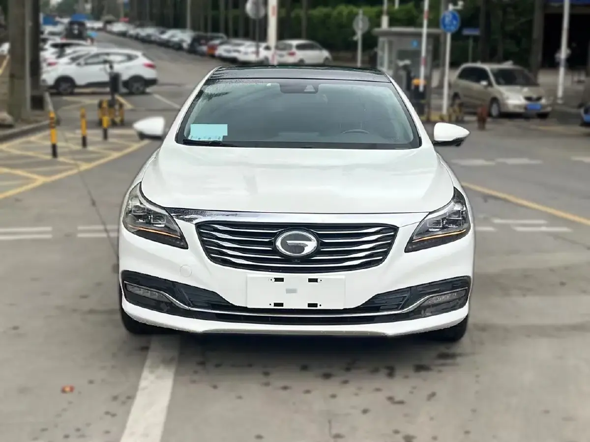 2016 GAC Trumpchi GA8 2.0T 197HP L4 6AT