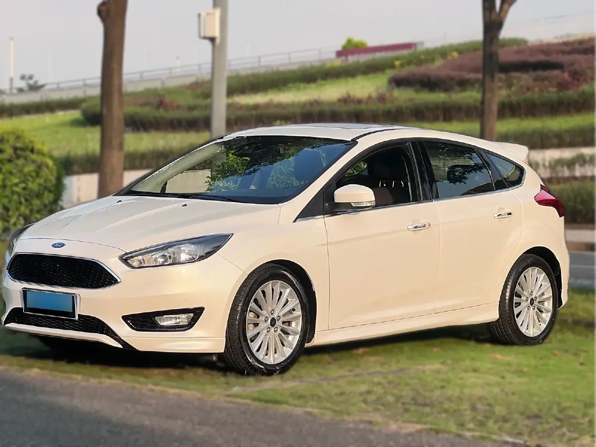2015 Ford Focus 1.5T 181HP L4 6AT