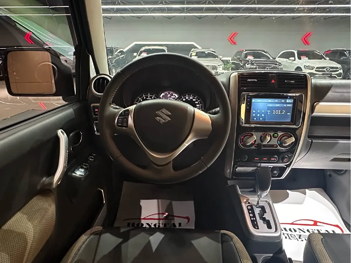 2015 Suzuki Jimny 1.3L 85HP L4 4AT,autocango,china used car exporter,china ev exporter,chinese used car exporter,chinese used ev exporter