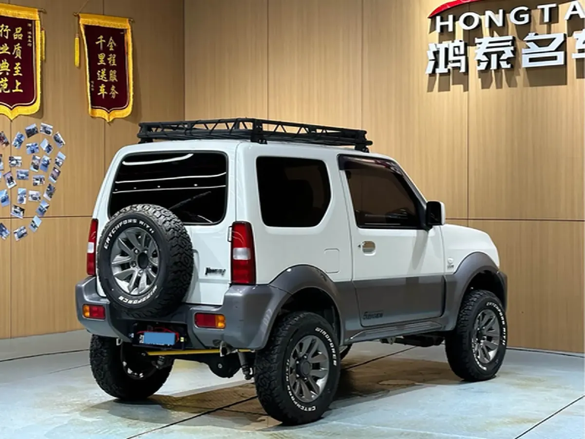 2015 Suzuki Jimny 1.3L 85HP L4 4AT,autocango,china used car exporter,china ev exporter,chinese used car exporter,chinese used ev exporter