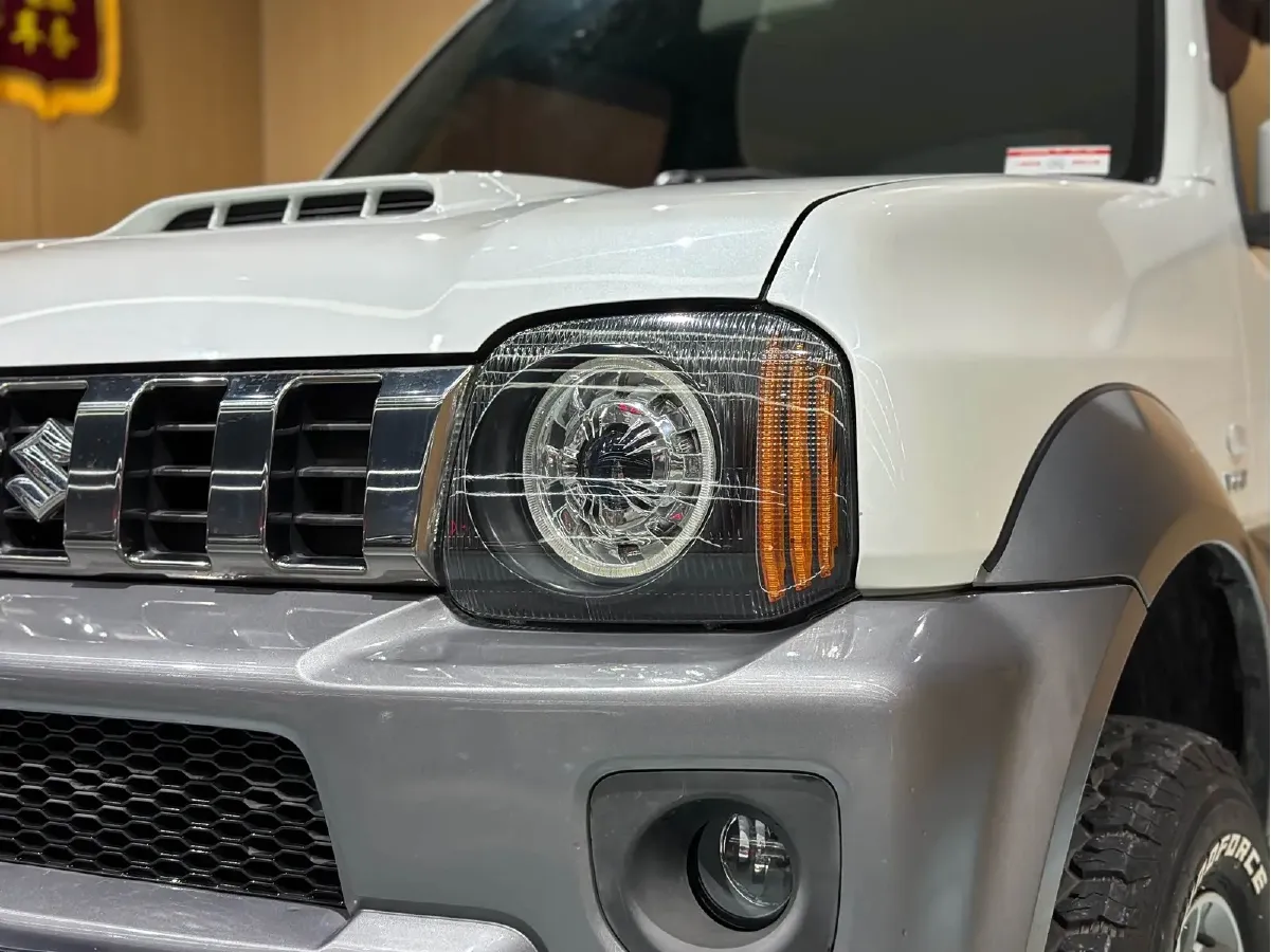 2015 Suzuki Jimny 1.3L 85HP L4 4AT,autocango,china used car exporter,china ev exporter,chinese used car exporter,chinese used ev exporter