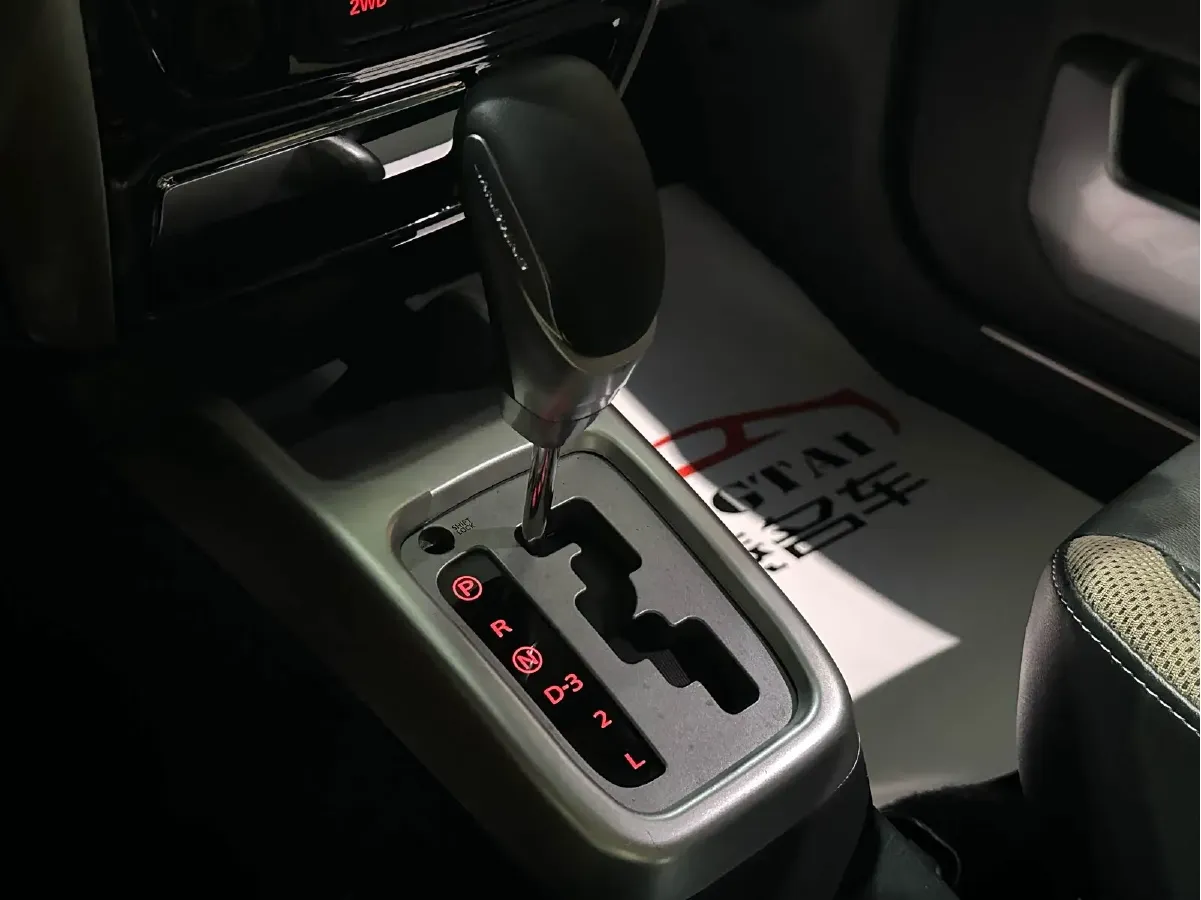 2015 Suzuki Jimny 1.3L 85HP L4 4AT,autocango,china used car exporter,china ev exporter,chinese used car exporter,chinese used ev exporter