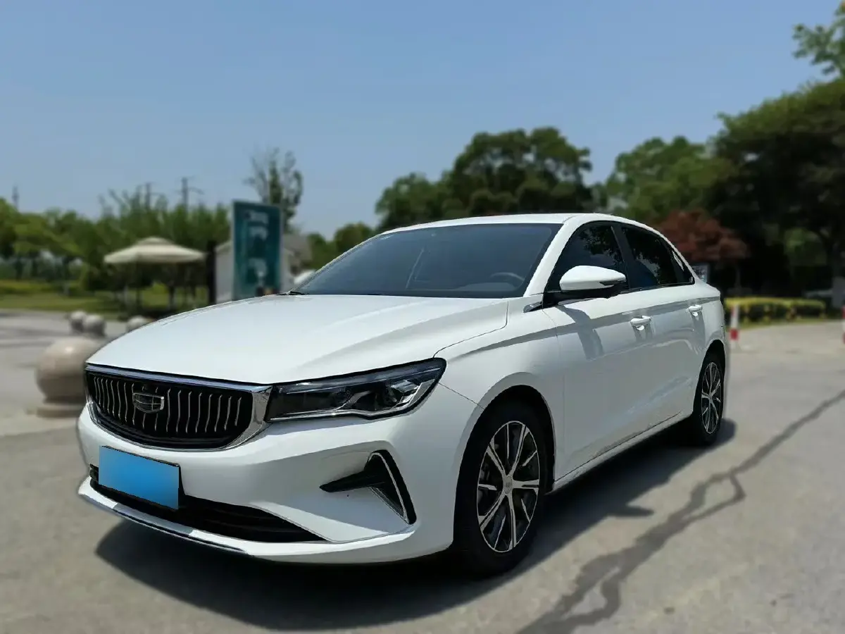 2022 Geely Emgrand 1.5L 114HP L4 CVT
