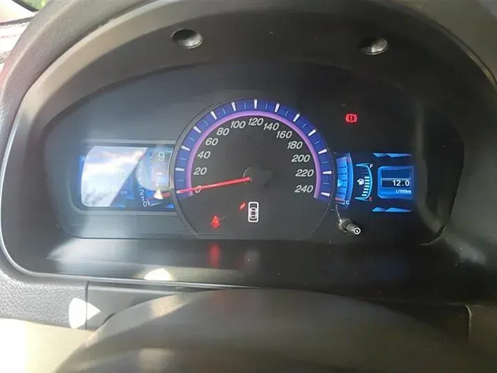 2015 BYD M6 2.4L 167HP L4 6DCT,autocango,china used car exporter,china ev exporter,chinese used car exporter,chinese used ev exporter