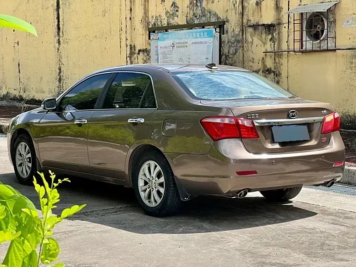 2013 BYD G6 1.5T 154HP L4 6DCT,autocango,china used car exporter,china ev exporter,chinese used car exporter,chinese used ev exporter